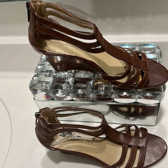 Shoes - Picture 4 of 5